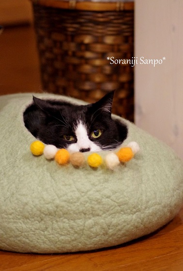 猫の家スコットランド製 羊毛フェルトの猫の家 キャットハウス - 猫用品
